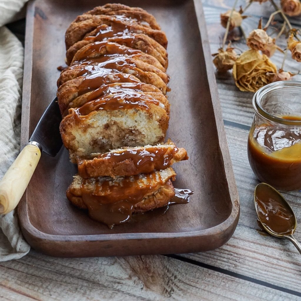 Caramel Apple Pull-Apart Bread