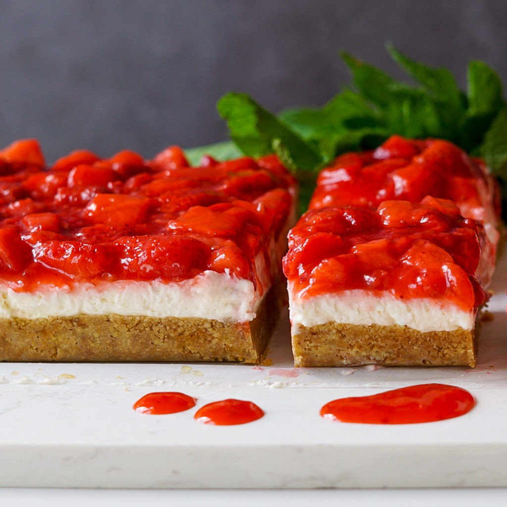 No-Bake Strawberry Cheesecake